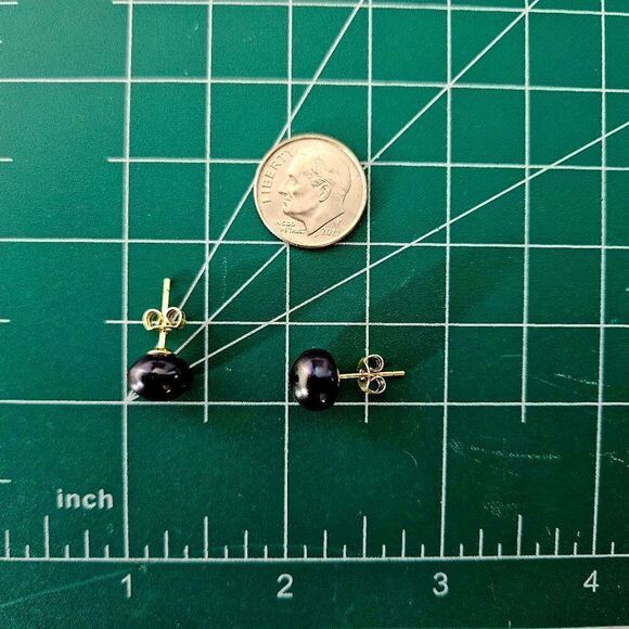 Natural Real Black South Sea Pearl  9 mm stud earrings and Real 14K Real Gold - Picture 5 of 6